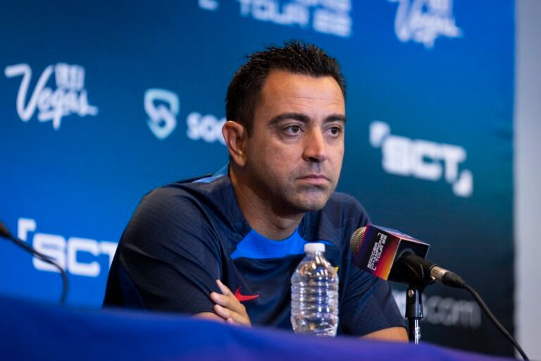 Xavi “i lumtur” nga barazimi kunder Napolit , ja çfarë tha pas ndeshjes