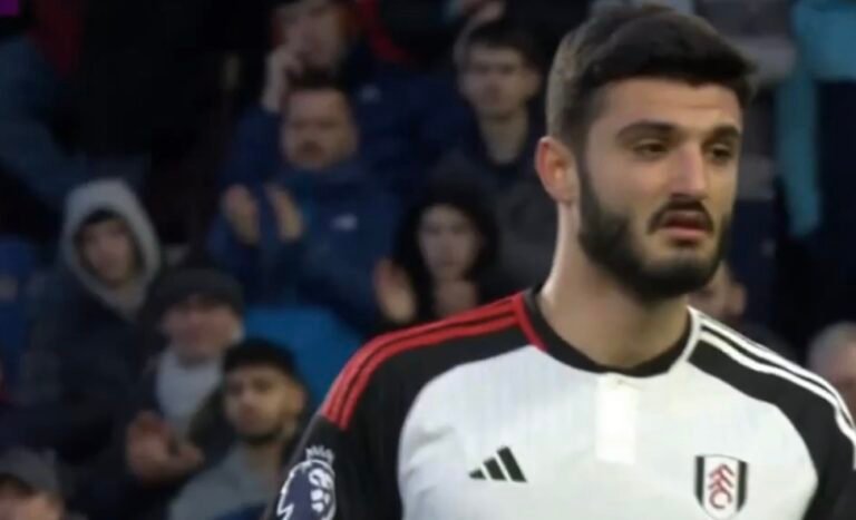 Ky ishte plani i Chelseas për Armando Brojen , por Fulham deri tani po i prishën punë